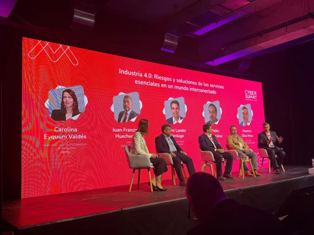Presentación en Cybersummit 2025.