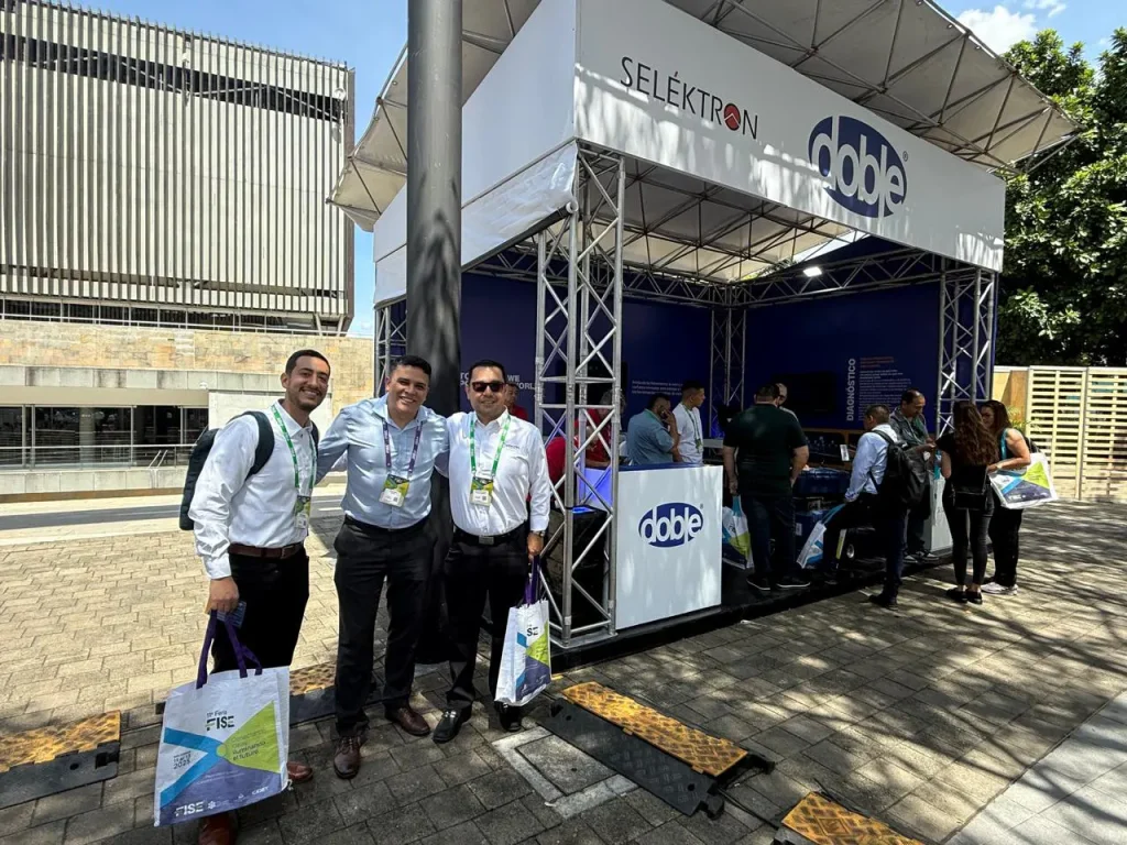Equipo Edaltec en la feria FISE 2025.